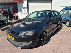 Volkswagen Polo - 1.2 'BLACK EDITION' |NIEUW APK|AIRCO|LM VELGEN|KETTING V.V.|