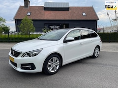 Peugeot 308 SW - 1.2 PureTech Blue Lease Executive Panoramdak Navi Led-xenon Pdc