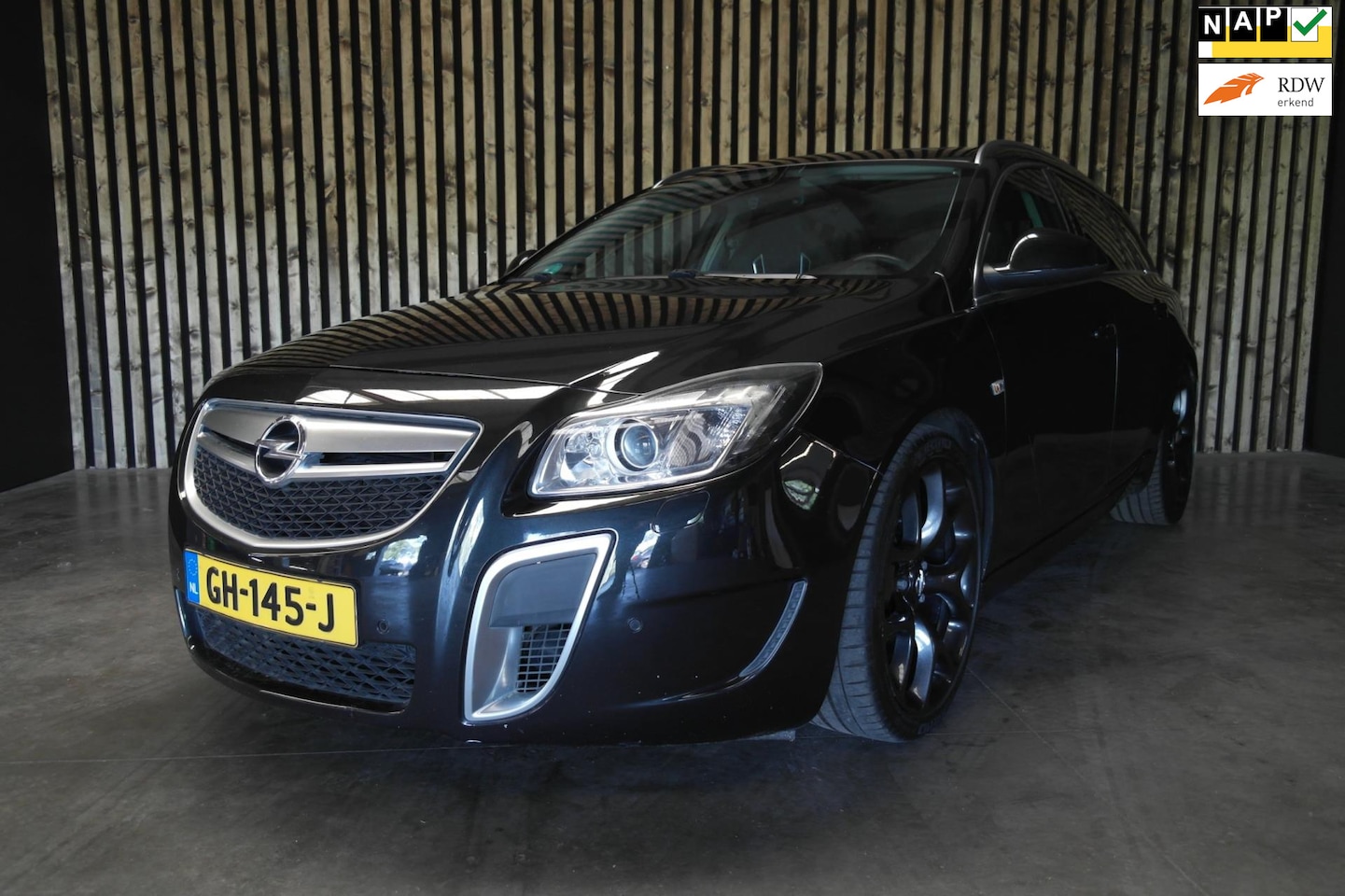 Opel Insignia Sports Tourer - 2.8 T OPC 4x4 nieuwe motor! - AutoWereld.nl