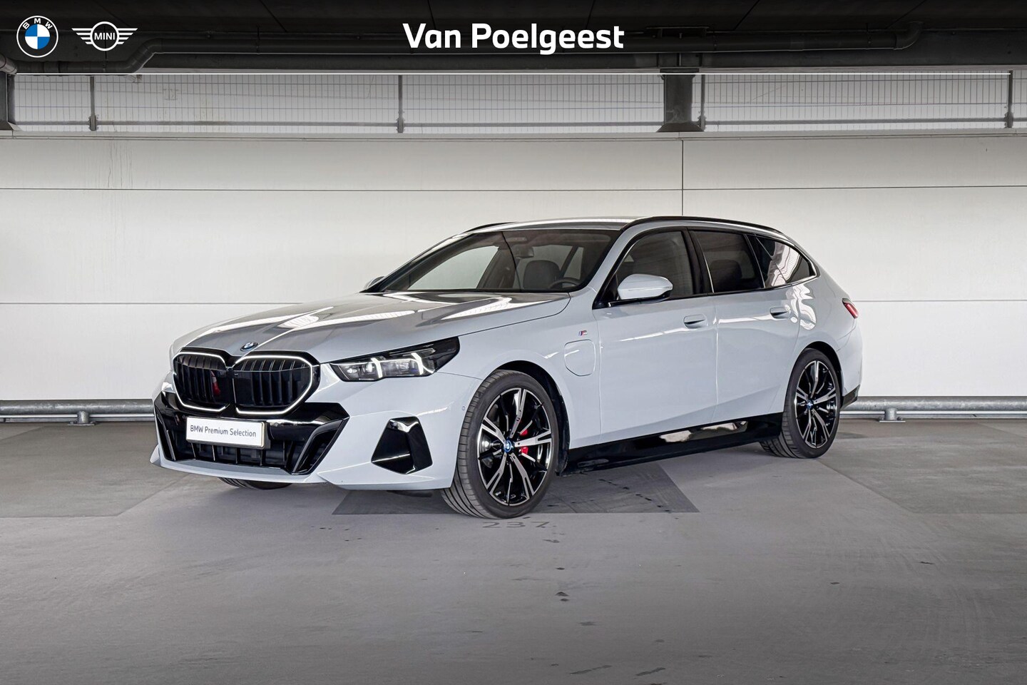 BMW 5-serie Touring - 530e M-Sport - AutoWereld.nl