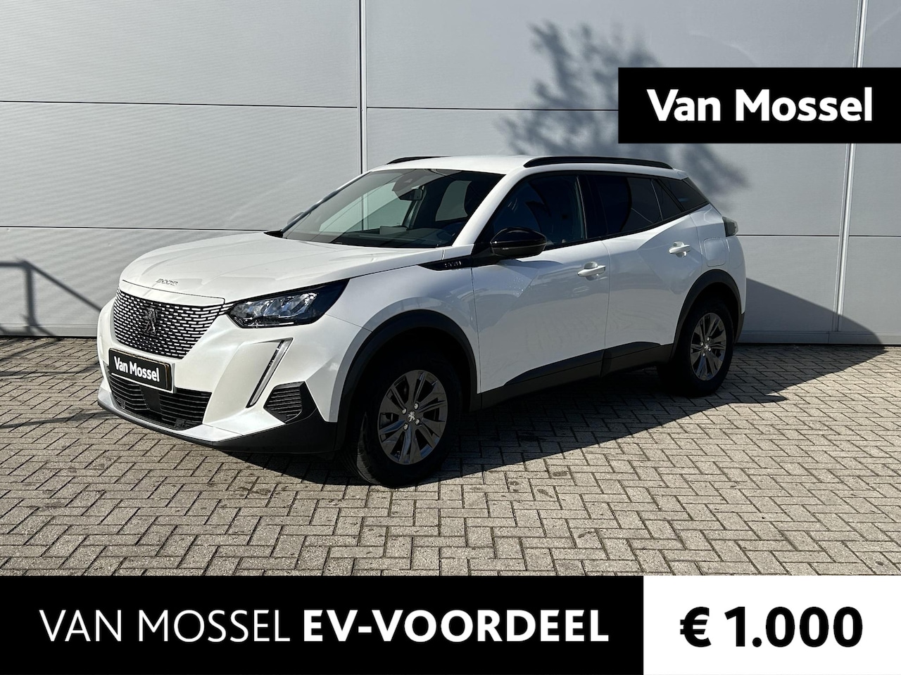 Peugeot e-2008 - EV Style 50 kWh | Apple Carplay\Android Auto | Camera | Navigatie | voorstoelen verwarmd - AutoWereld.nl