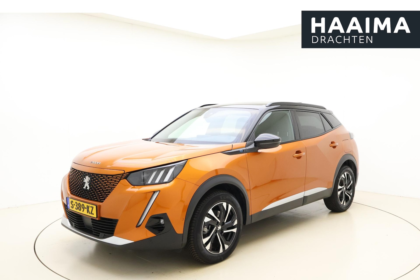 Peugeot e-2008 - EV GT 50 kWh 3-Fase | Panoramadak | Adaptive Cruise Control | Navigatie | Full LED | Stoel - AutoWereld.nl