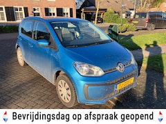 Volkswagen Up! - 1.0 BMT move up 5 DEURS/ BLUETOOTH/ LED VERL