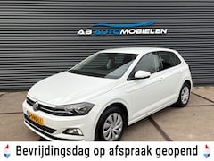 Volkswagen Polo - 1.0 TSI Comfortline PARKEER SENSOREN/ NAVI
