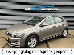 Volkswagen Polo - 1.0 TSI Comfortline CARPLAY/ NAVI