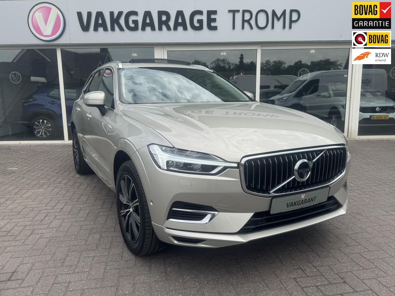 Volvo XC60 - 2.0 T8 Twin Engine AWD Inscription 2.0 T8 Twin Engine AWD Inscription - AutoWereld.nl