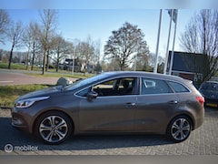 Kia Cee'd Sportswagon - 1.6 GDI Comfort Pack 2013|LED|Clima