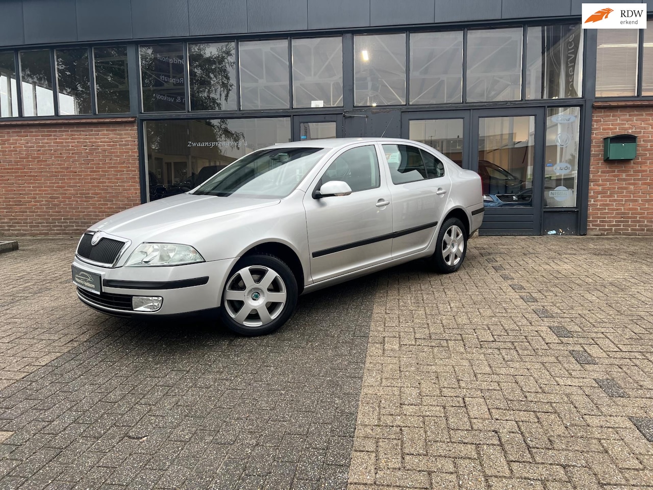 Skoda Octavia - 2.0 FSI Elegance 2.0 FSI Elegance, Automaat, Cruise control - AutoWereld.nl