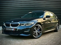 BMW 3-serie Touring - 330i M-SPORT PANO|HEADUP|HiFi|CAMERA|BLINDSPOT