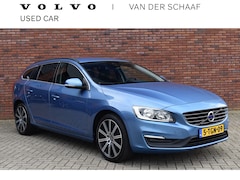 Volvo V60 - T3 150PK Momentum | Trekhaak | 18'' Titania | Family Line |
