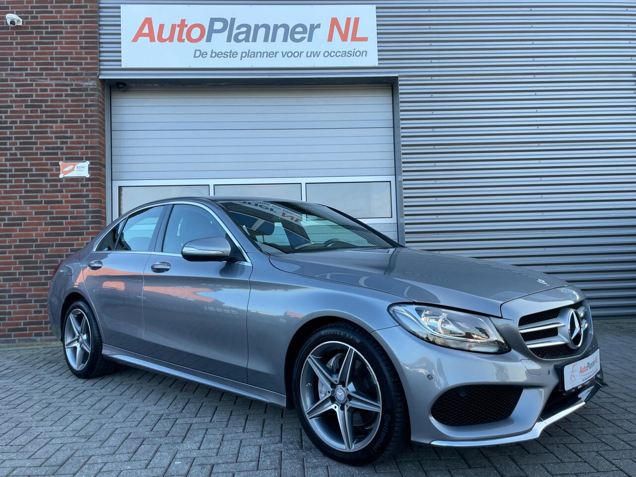 Mercedes-Benz C-klasse - 200 AMG Line! Camera! Leder! Navi! - AutoWereld.nl