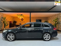Opel Insignia Sports Tourer - 2.0 CDTI EcoFLEX Cosmo Trekhaak Cruise Clima Navi Parkeersensoren Rijklaar