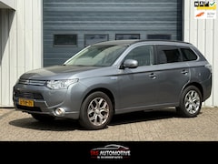 Mitsubishi Outlander - 2.0 PHEV Executive Edition NAVI/LEER
