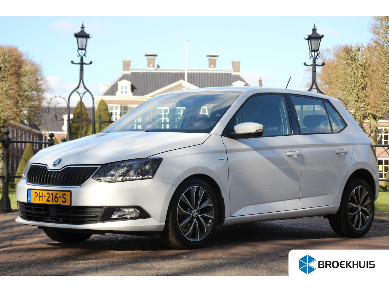 Skoda Fabia - Škoda 1.2 TSI DRIVE | NL-AUTO! | NAVIGATIE | 16'' LMV | LED | CRUISE CONTROL | PARKEERSENS - AutoWereld.nl