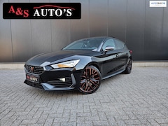 CUPRA Leon - 2.0 TSI 300pk Panodak Kuipstoelen Carbon Beats Camera Blindspot Sfeer Draadlozeoplader
