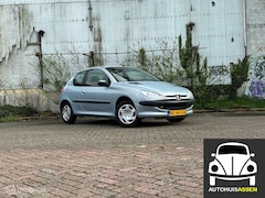 Peugeot 206 - 1.1 X-line