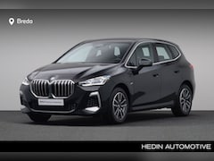 BMW 2-serie Active Tourer - 225e xDrive | M Sportpakket | Trekhaak | Comforttoegang | Driving Assistant Plus | Parkeer