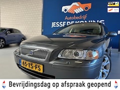 Volvo V70 - 2.5T Edition Sport 7 persoons automaat, bj.2007, kleur:grijs.leder, climate, APK 04/2026 e