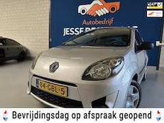 Renault Twingo - 1.2 Dynamique, bj.2008, kleur:grijs, airco, NAP met 125542 km.en APK tot 03/2026, zeer zui