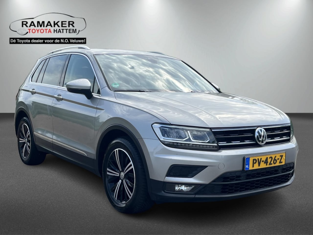 Volkswagen Tiguan - 1.4 TSI CL Business - AutoWereld.nl