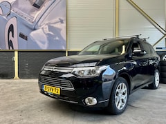 Mitsubishi Outlander - 2.0 PHEV Instyle | Schuifdak | Trekhaak |