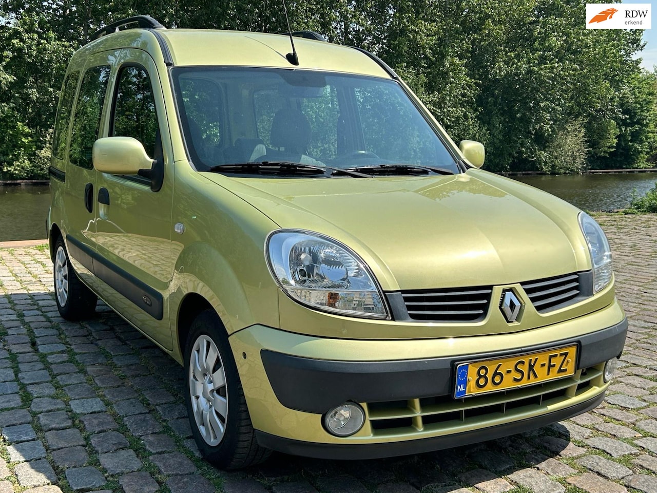 Renault Kangoo - 1.6-16V Privilège Automaat dealer onderhouden - AutoWereld.nl