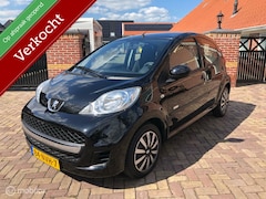 Peugeot 107 - 1.0-12V Millesim 200 Airco Weinig KM