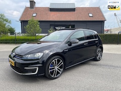 Volkswagen Golf - 1.4 TSI GTE Highline PANORMADAK LEER NAVI LED/XENON CAMERA 18'"