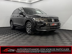 Volkswagen Tiguan - 1.5 TSI Life Business Clima, Navi, Parkeersensoren, Winterpakket, A start stop, Cruise con
