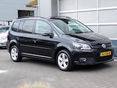 Volkswagen Touran - 2.0 TDI Highline DSG/Clima/Stoelverw/Navi