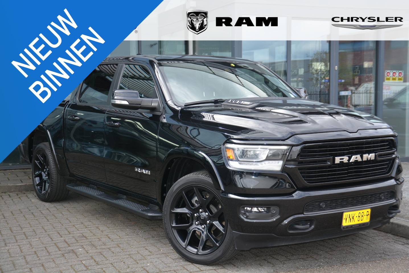 Dodge Ram 1500 - 5.7 V8 4x4 Crew Cab Laramie | NAP | 2de eigenaar - AutoWereld.nl