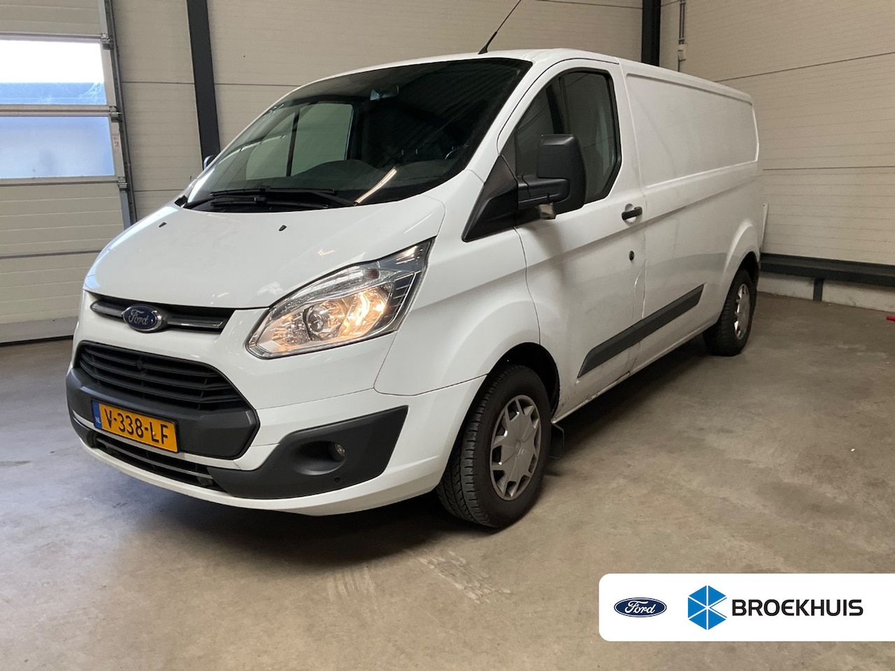 Ford Transit Custom - Ford 290 2.0 TDCI L2H1 | DEALER OH! | ORIGINEEL NL! | NAVIGATIE | PARK SENSOR V+A | - AutoWereld.nl