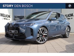 BMW iX - xDrive60 M Sport / Panoramadak Sky Lounge / Trekhaak / Parking Assistant Professional / Ac