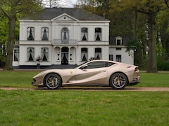 Ferrari 812 Superfast - | Subliem | Grigio Ingrid | Veel Carbon | 1e eigenaar