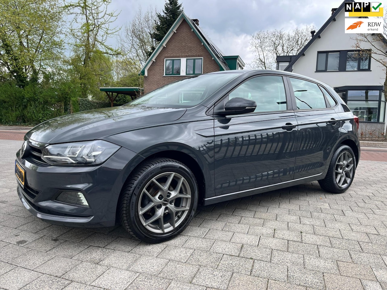 Volkswagen Polo - 1.0 Comfortline Airco LM16 5 Drs PDC Leuk - AutoWereld.nl