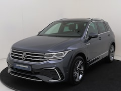 Volkswagen Tiguan - 1.4 TSI eHybrid R-Line Business+ | Panoramadak | Trekhaak | Luxe lederen bekleding | Head