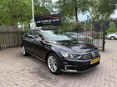 Volkswagen Passat Variant - 1.4 TSI GTE Highline Pano Led Leder Camera Handgas invalide