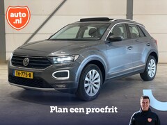 Volkswagen T-Roc - 1.5 TSI Sport | Panoramadak | Trekhaak | Carplay | Adapt cruise control | Dodehoek detecti