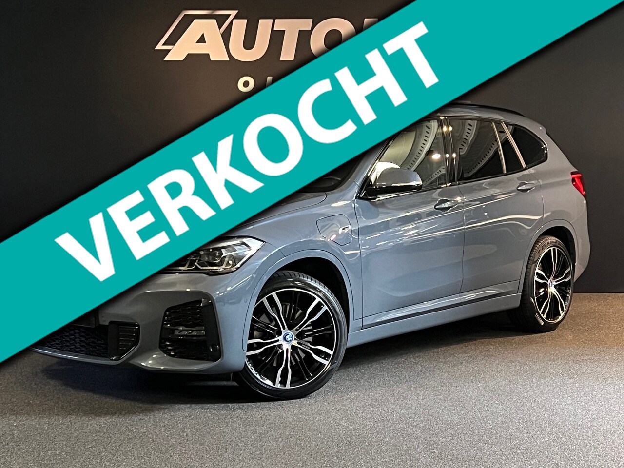BMW X1 - XDrive25e High Executive Edition M Pano/ Storm Bay/ HeadUp/ 19"/ Camera/ Navi - AutoWereld.nl