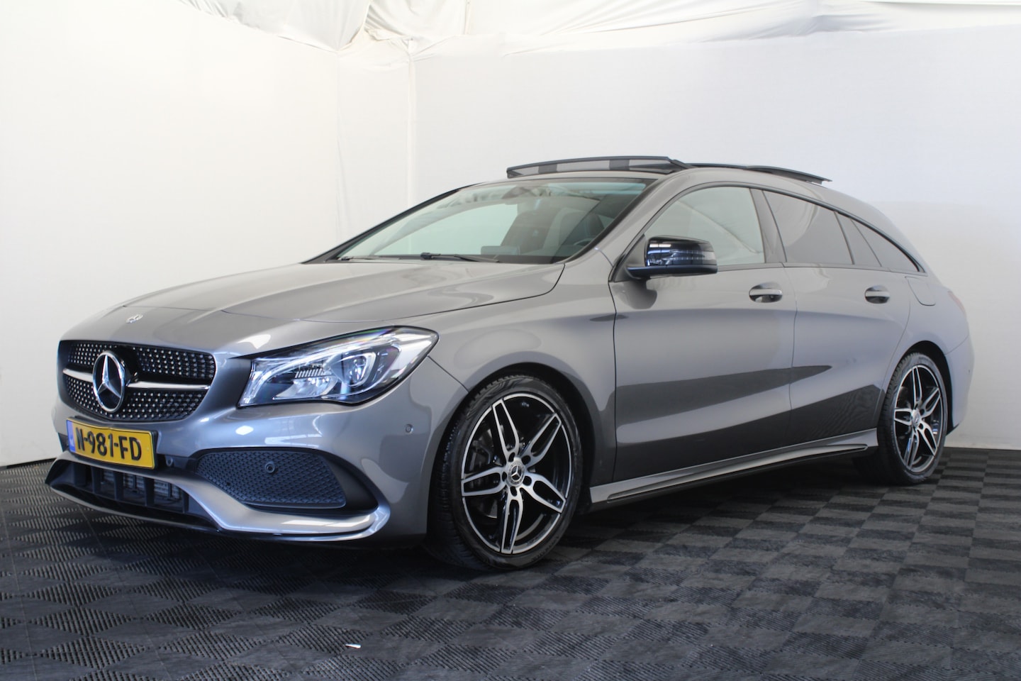 Mercedes-Benz CLA-klasse Shooting Brake - 180 Business Solution AMG |Pano|Stoelverwarming|..... - AutoWereld.nl