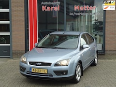 Ford Focus - 1.8-16V Futura Flexifuel *AIRCO