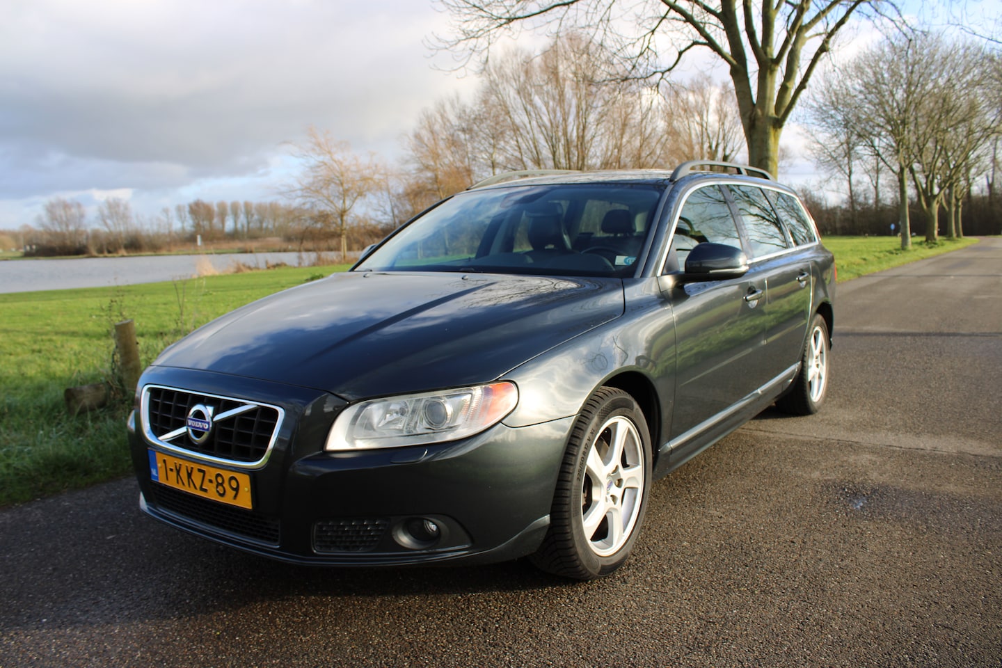 Volvo V70 - 1.6 T4 Nordic Volvo V70 T4 Nordic Powershift 1.6 | 2013 | nieuwe APK | dealer onderhouden - AutoWereld.nl