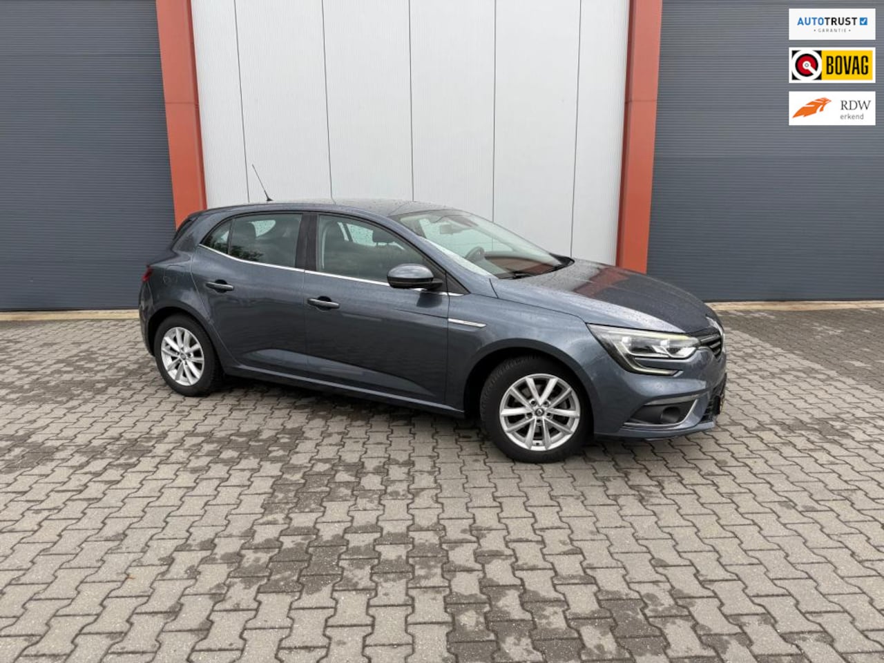 Renault Mégane - 1.2 TCe Série Signature Exclusiv 1.2 TCe Série Signature Exclusiv - AutoWereld.nl