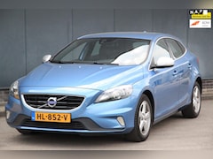 Volvo V40 - 2.0 D2 R-Design Business Navigatie/Parkeersensor/Lmv/16"inch lmv