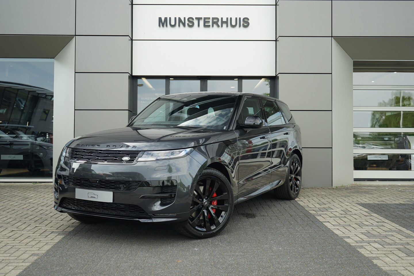 Land Rover Range Rover Sport - 3.0 P460e Dynamic SE PHEV | Elektrische trekhaak | Schuif/Kantel dak  | Soft close | - AutoWereld.nl