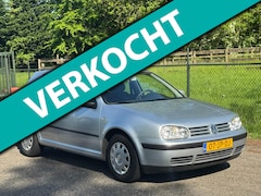 Volkswagen Golf - 1.6-16V Trendline /Airco/