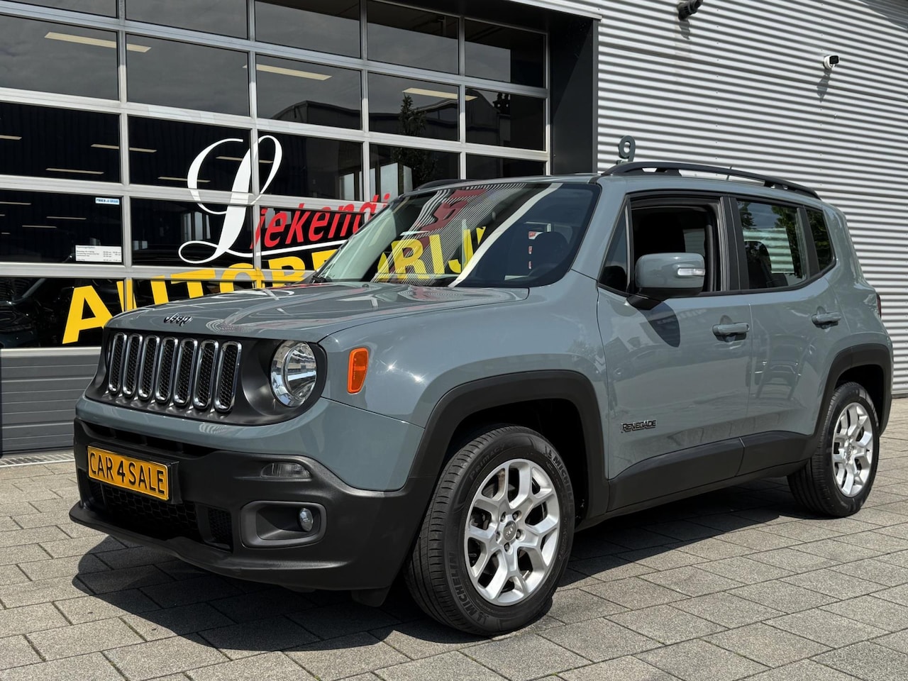 Jeep Renegade - 1.6 E-Torq EVO Longitude FWD - Airco I PDC I UConnect I Sport velgen I Dealer onderhouden - AutoWereld.nl