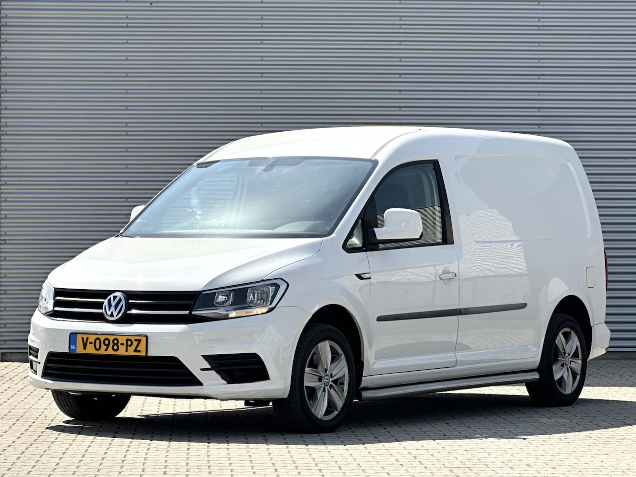 Volkswagen Caddy Maxi - 2.0 TDI L2H1 Highline - AutoWereld.nl