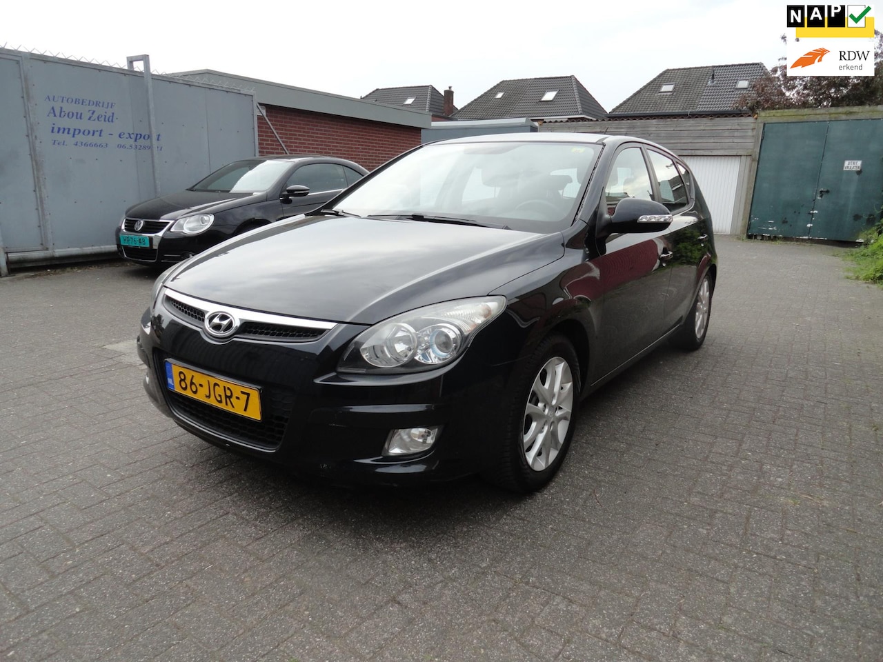 Hyundai i30 - 1.6i Style AUT AIRCO - AutoWereld.nl