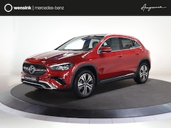 Mercedes-Benz GLA-Klasse - 250 e Luxury Line | Panoramadak | Trekhaak | Getint glas | Verwarmd stuur |